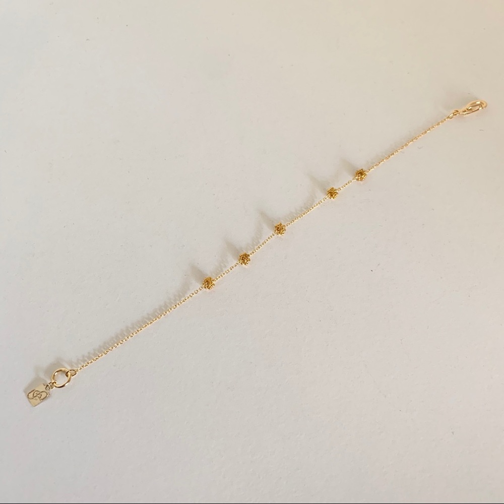 Mini daisy bracelet - Picture 8 of 11